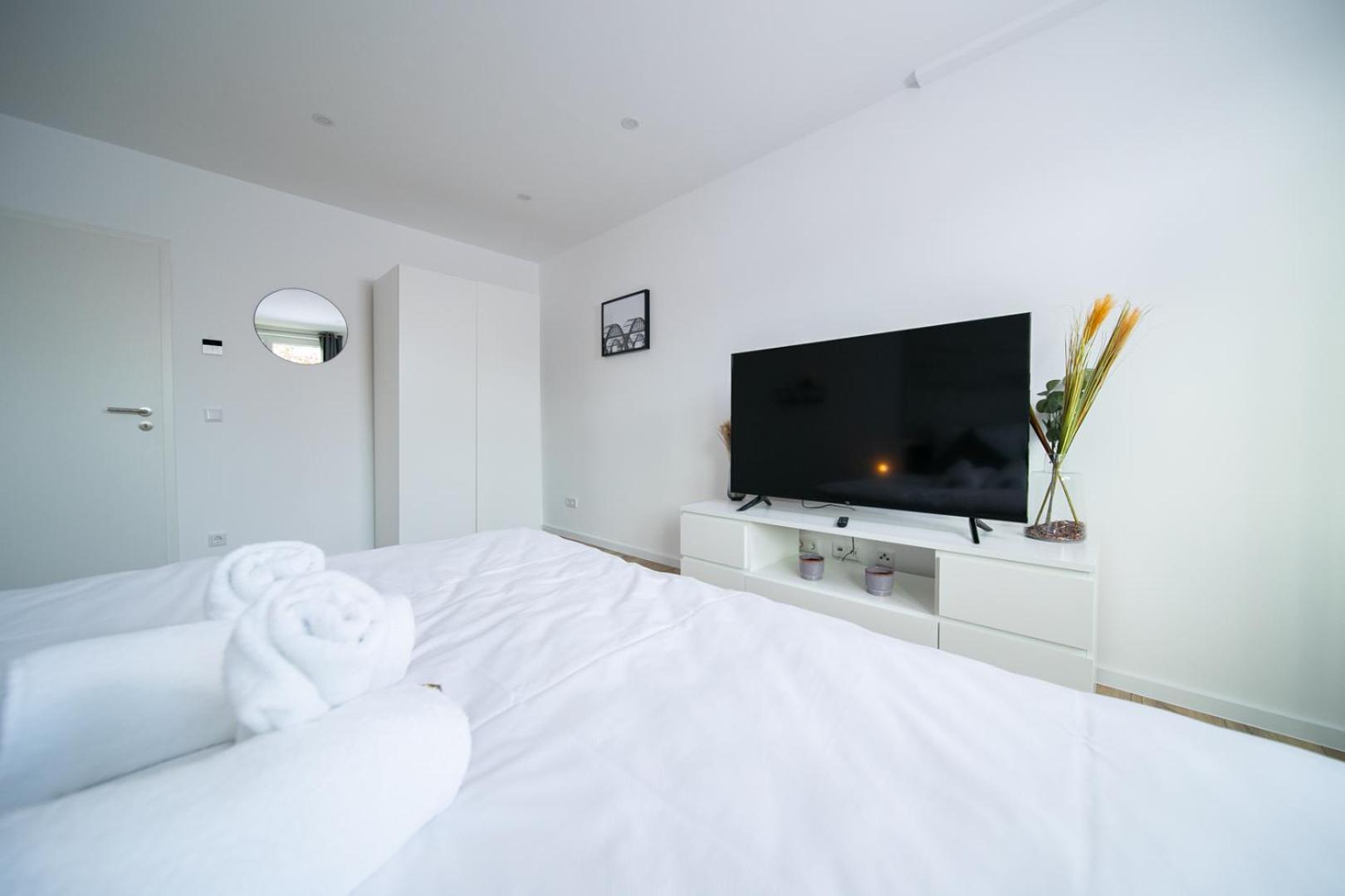 - 3 Bedroom - 6 Person Appartement Düsseldorf